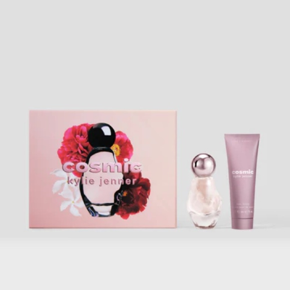 ၃၆50 ML Kylie Cosmetics Cosmic Set - Pink and Purple